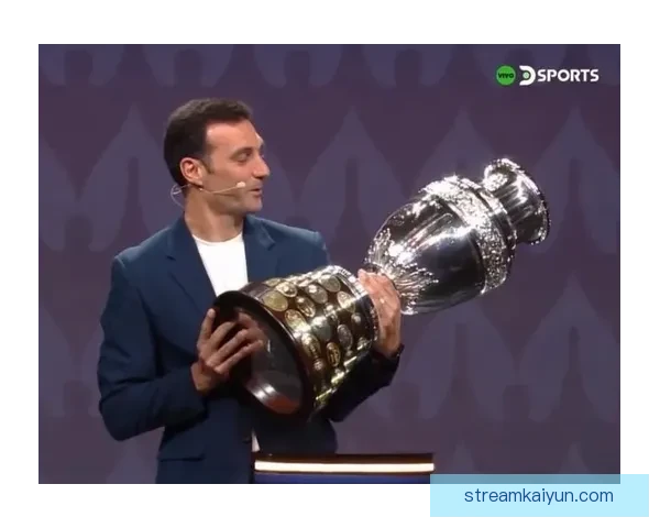 阿利松在世界门将排名中表现稳健，继续稳居顶尖行列。